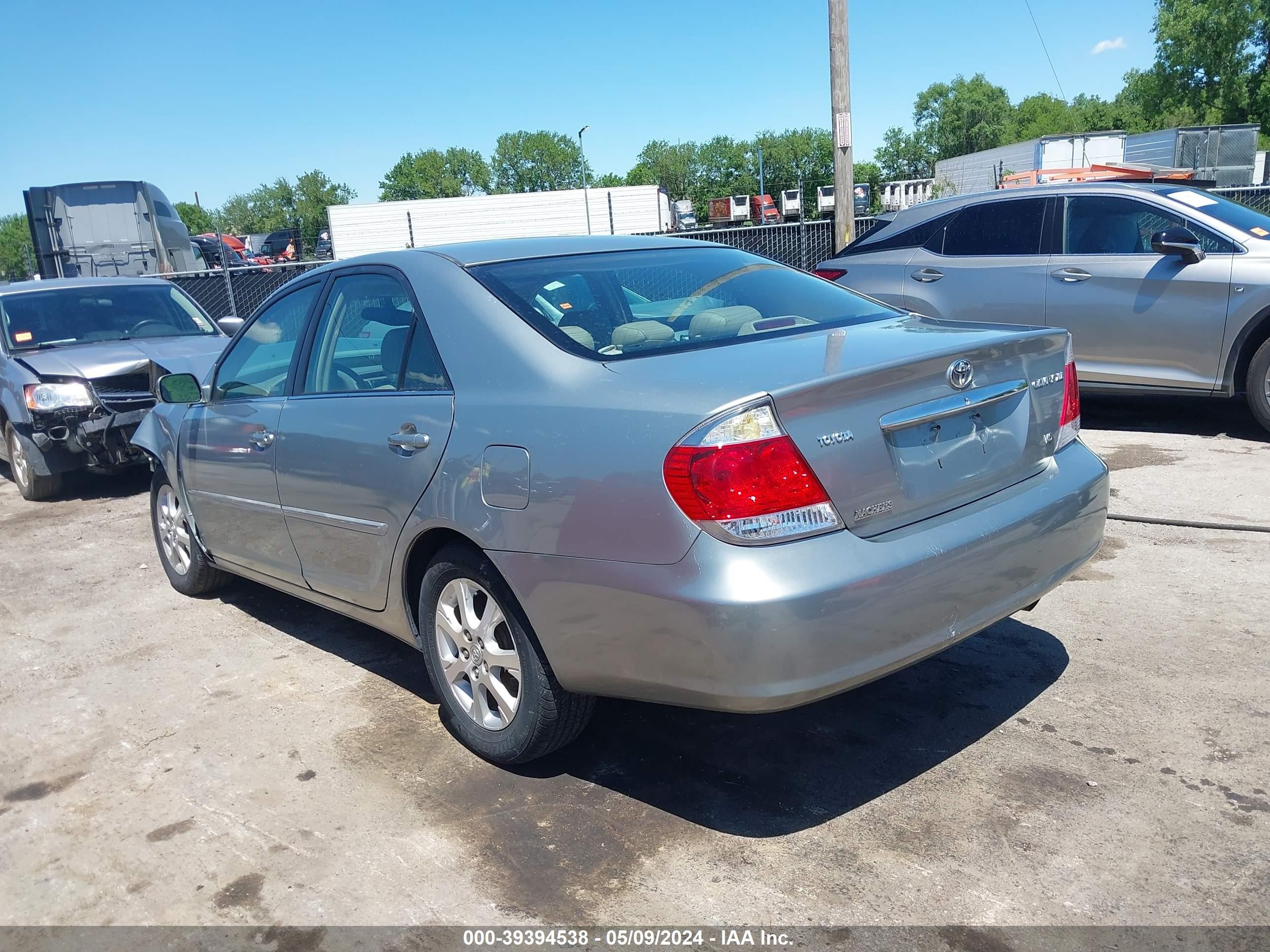 Photo 2 VIN: 4T1BF30K85U618222 - TOYOTA CAMRY 