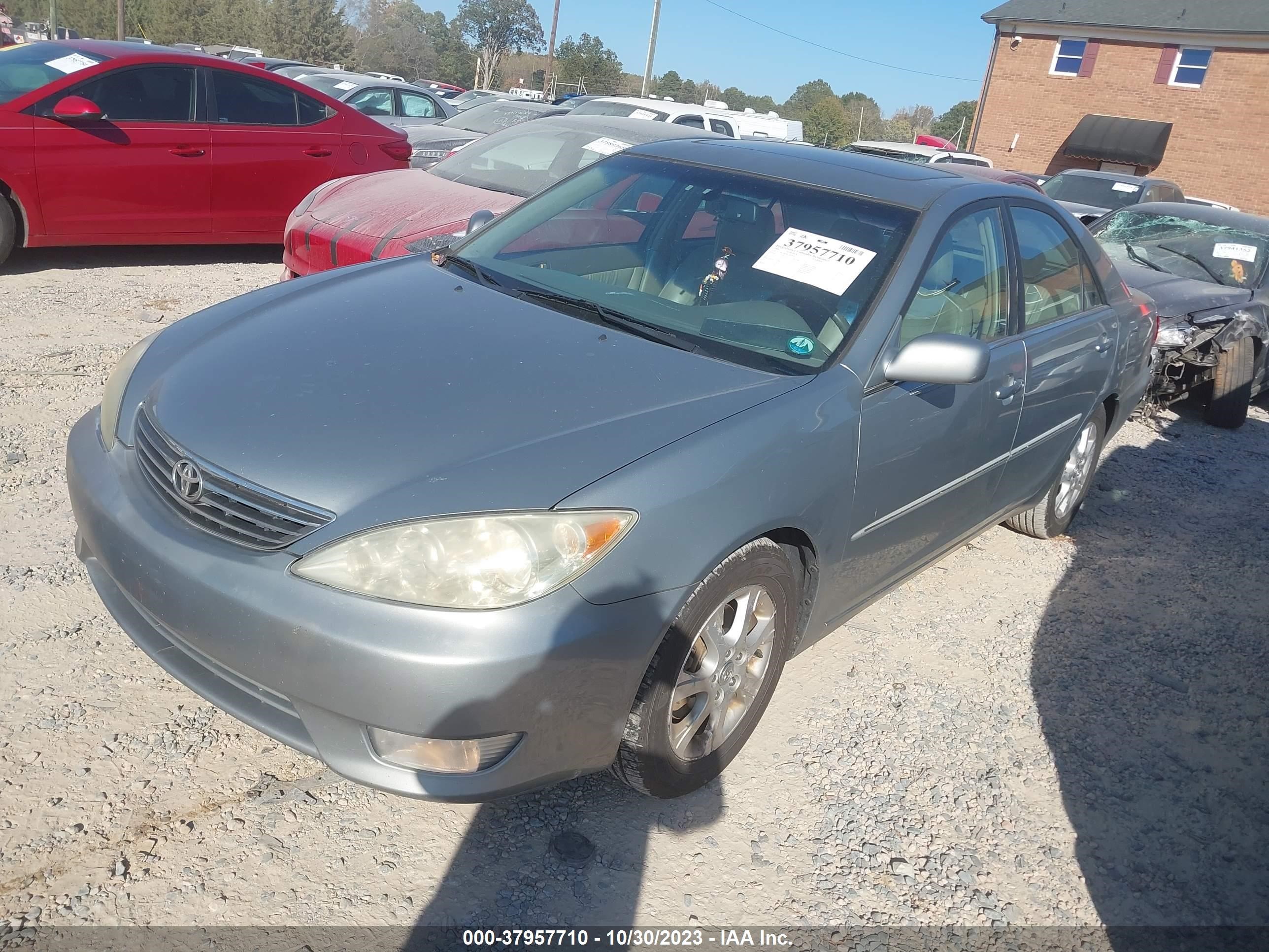 Photo 1 VIN: 4T1BF30K86U629836 - TOYOTA CAMRY 