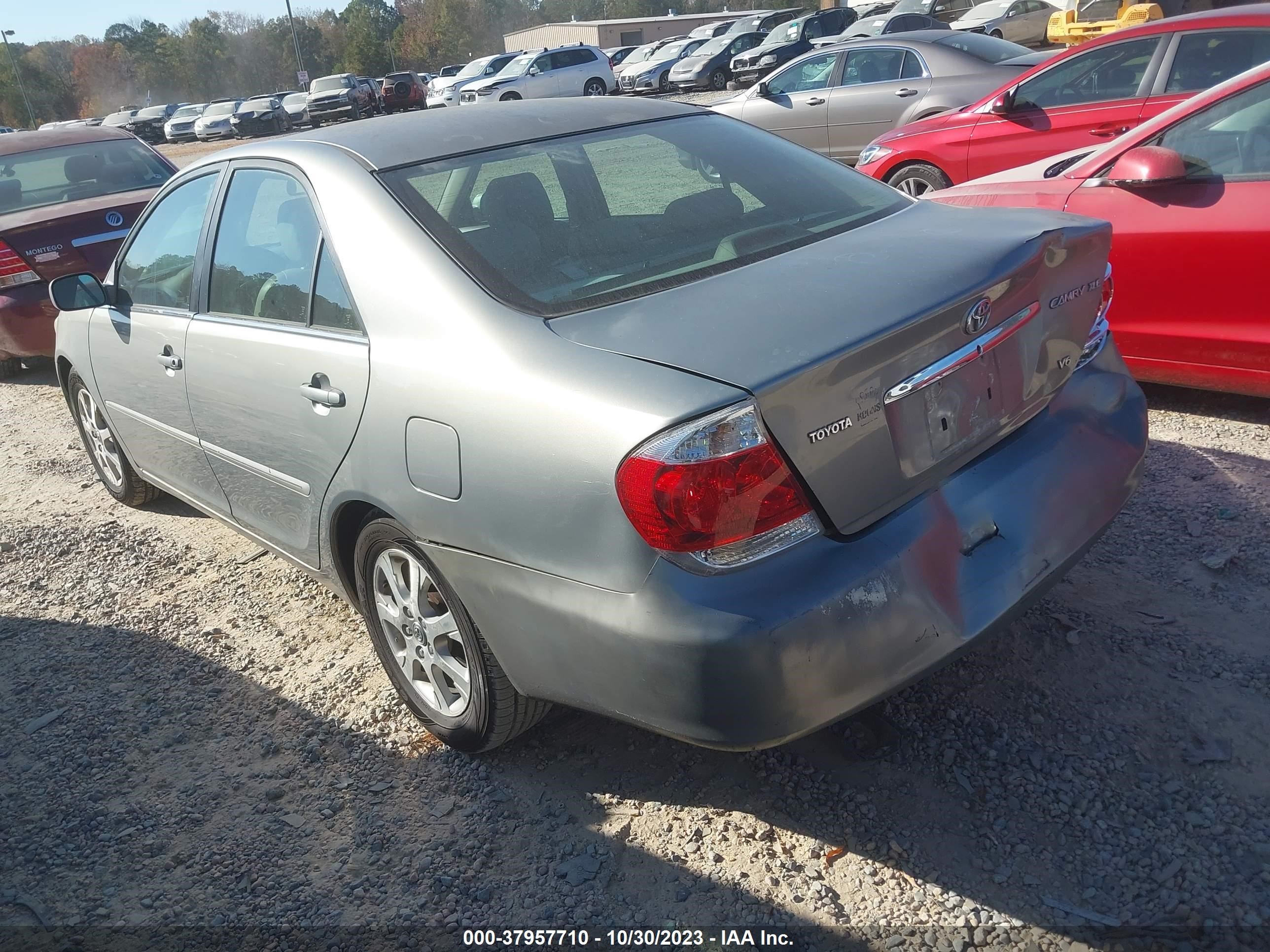 Photo 2 VIN: 4T1BF30K86U629836 - TOYOTA CAMRY 