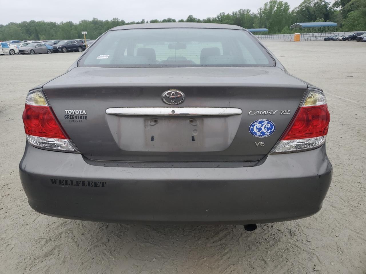 Photo 5 VIN: 4T1BF30K86U635765 - TOYOTA CAMRY 