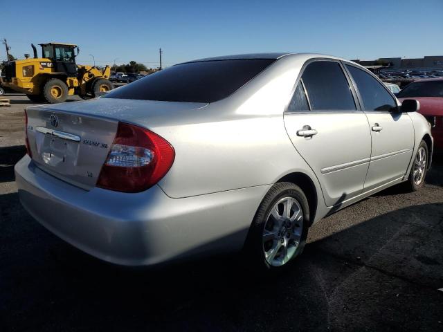 Photo 2 VIN: 4T1BF30K95U620013 - TOYOTA CAMRY LE 