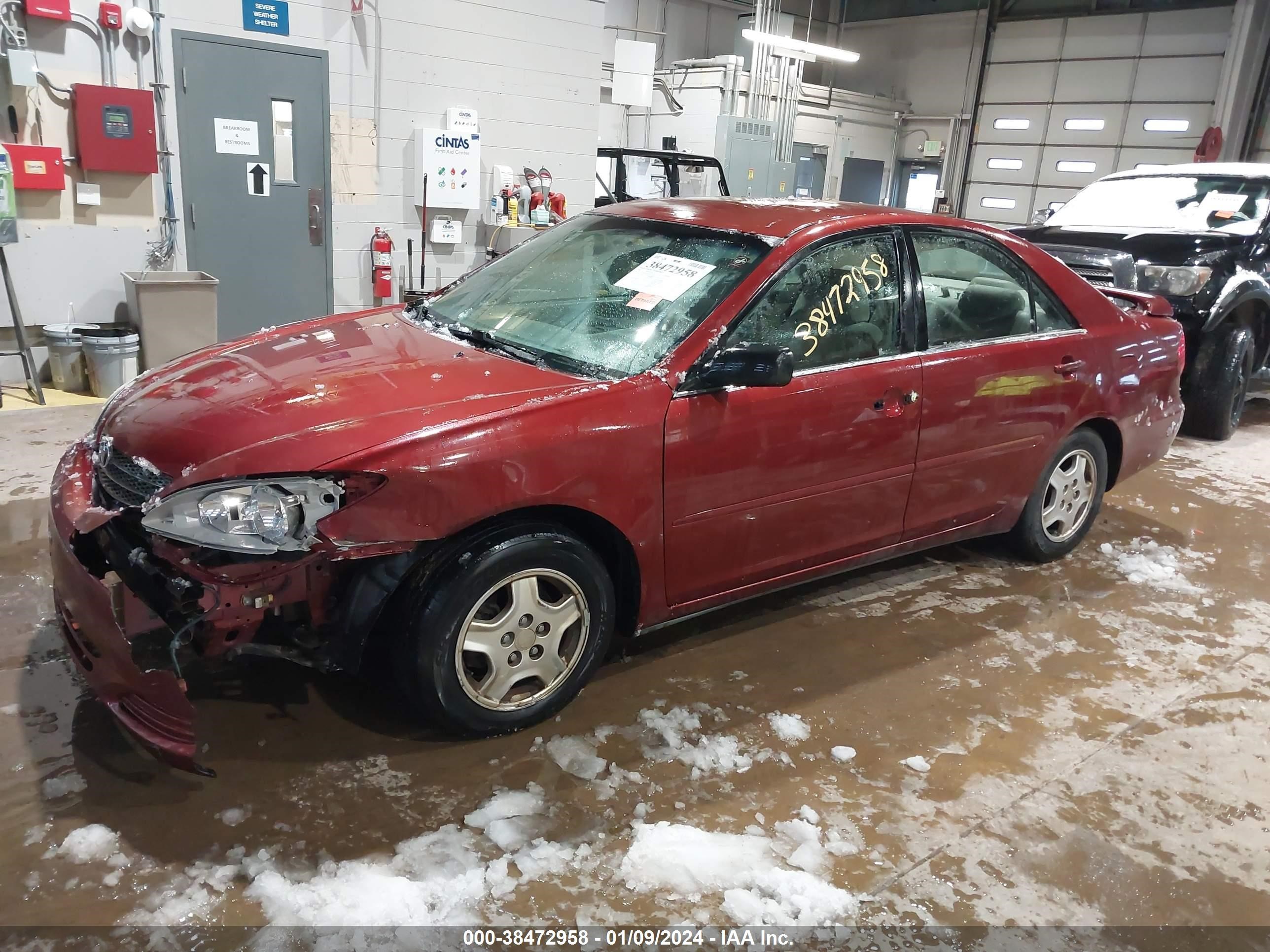 Photo 1 VIN: 4T1BF30KX2U030978 - TOYOTA CAMRY 