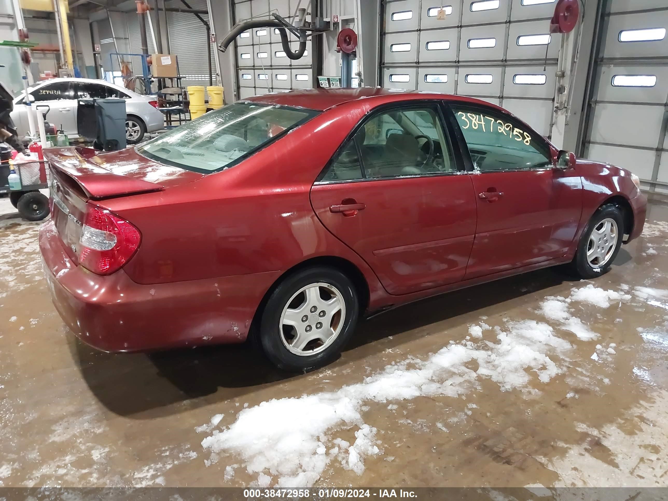 Photo 3 VIN: 4T1BF30KX2U030978 - TOYOTA CAMRY 