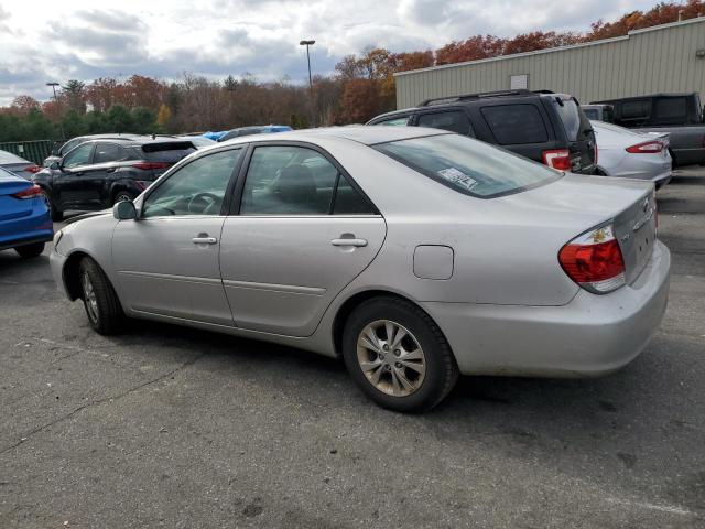 Photo 1 VIN: 4T1BF30KX5U091168 - TOYOTA CAMRY LE 