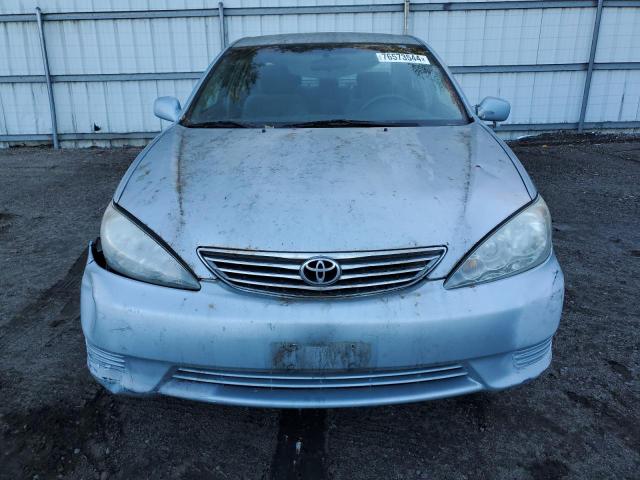 Photo 4 VIN: 4T1BF30KX5U600062 - TOYOTA CAMRY LE 