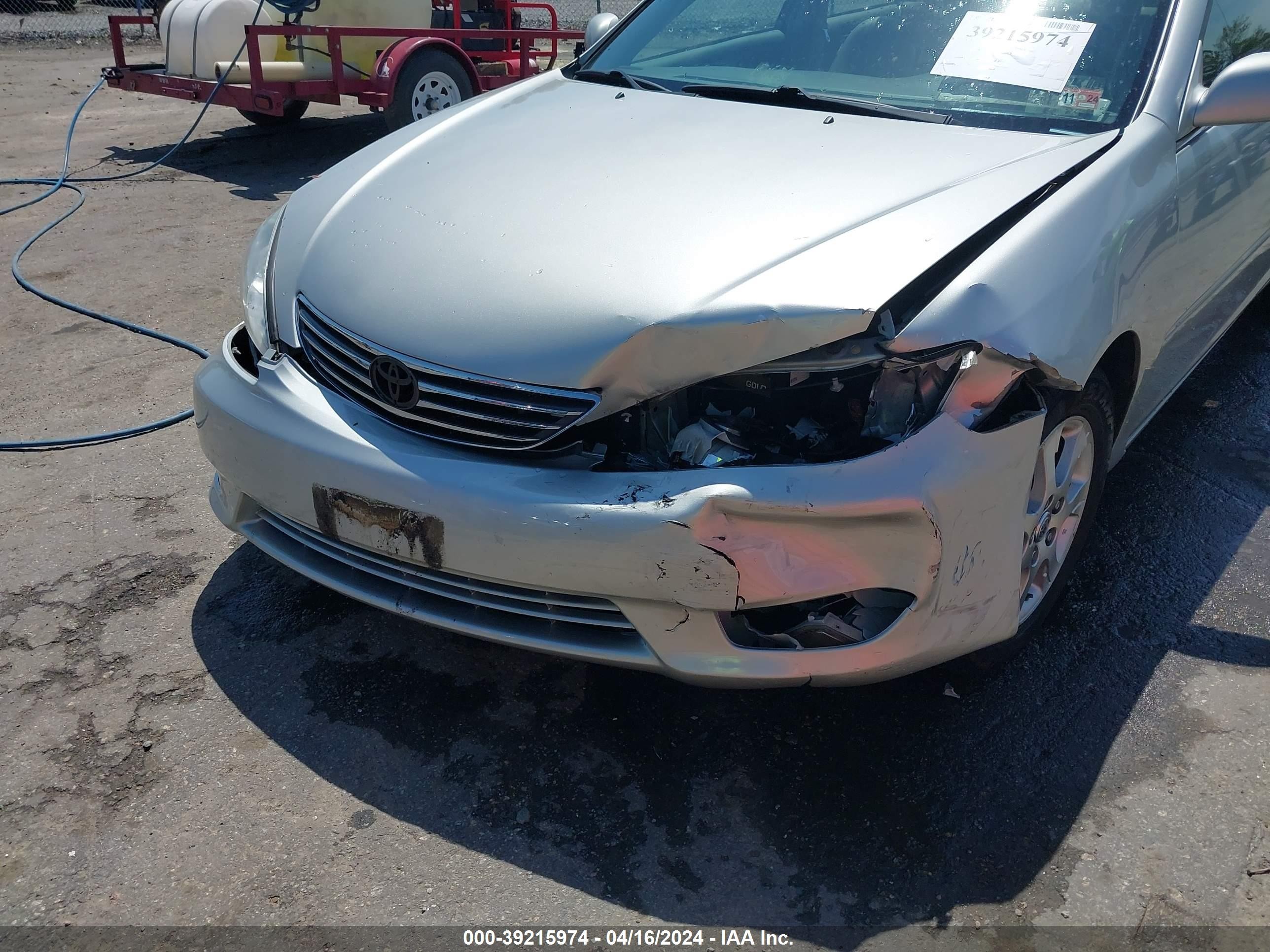 Photo 5 VIN: 4T1BF30KX5U606797 - TOYOTA CAMRY 