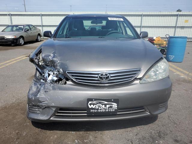 Photo 4 VIN: 4T1BF30KX6U624895 - TOYOTA CAMRY LE 