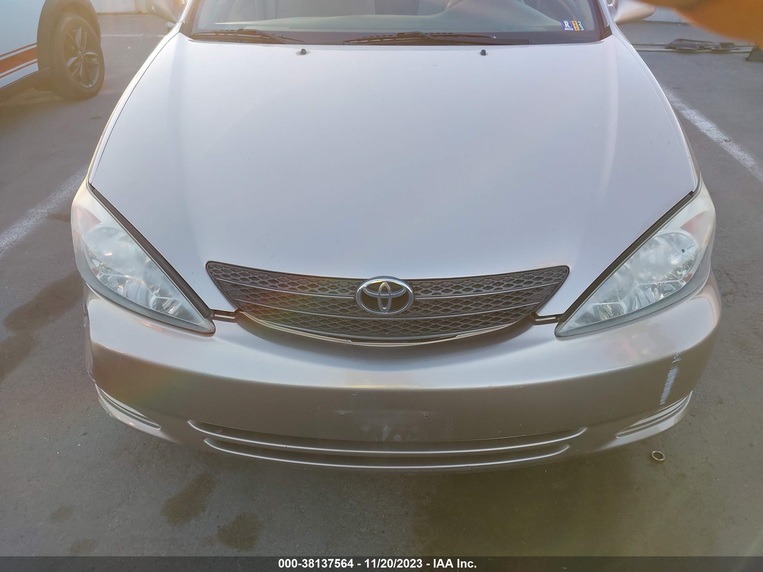 Photo 12 VIN: 4T1BF32K12U536275 - TOYOTA CAMRY 