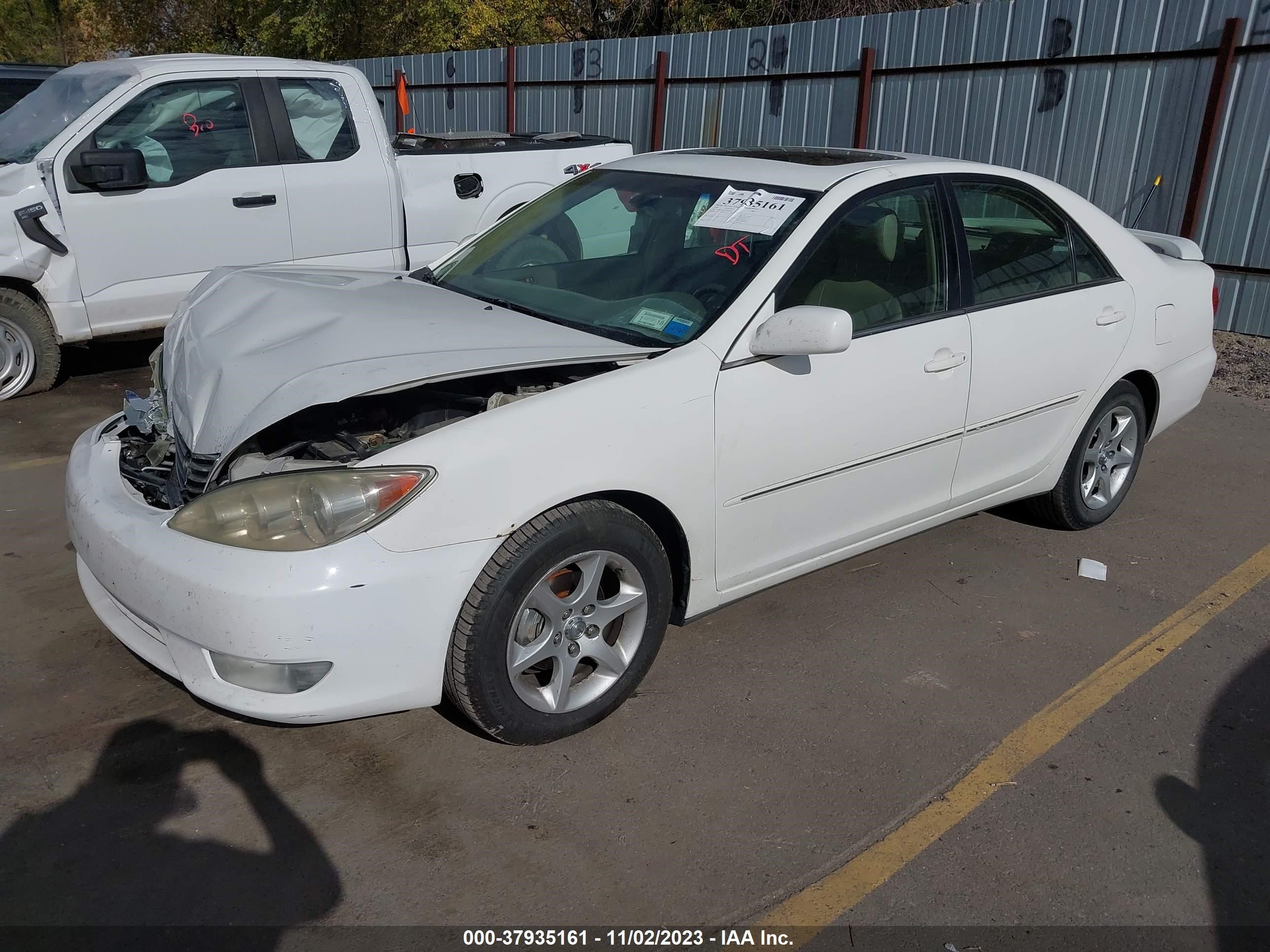 Photo 1 VIN: 4T1BF32K15U087233 - TOYOTA CAMRY 