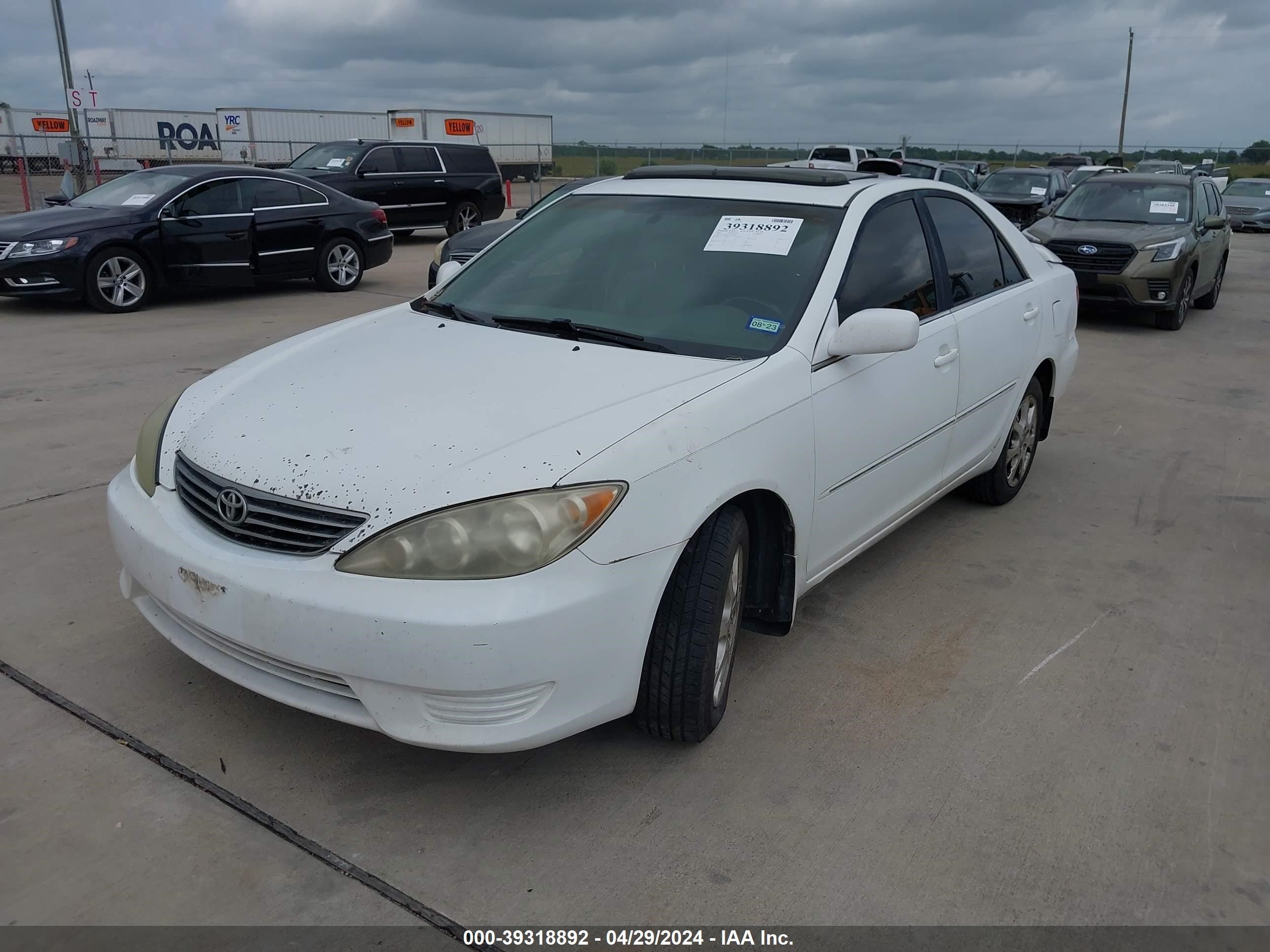 Photo 1 VIN: 4T1BF32K15U605762 - TOYOTA CAMRY 