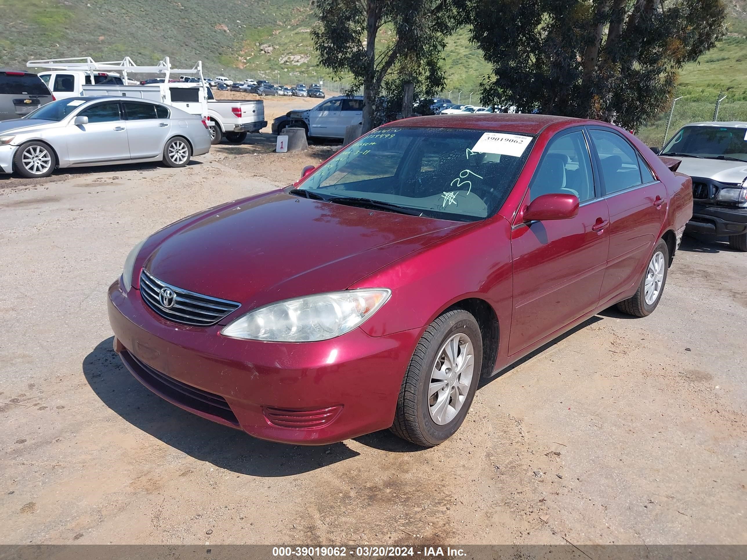 Photo 1 VIN: 4T1BF32K16U115422 - TOYOTA CAMRY 