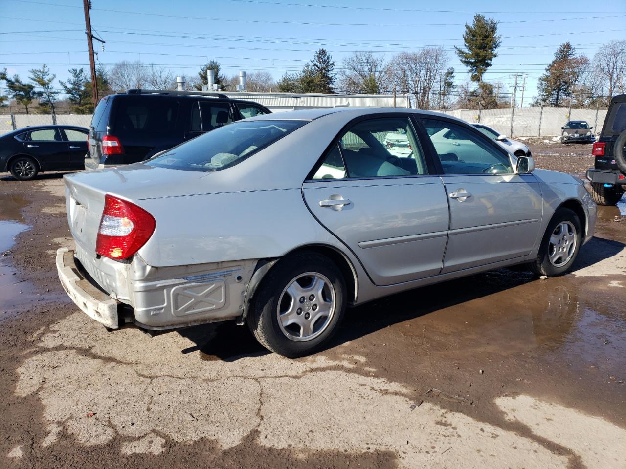 Photo 2 VIN: 4T1BF32K23U544743 - TOYOTA CAMRY 