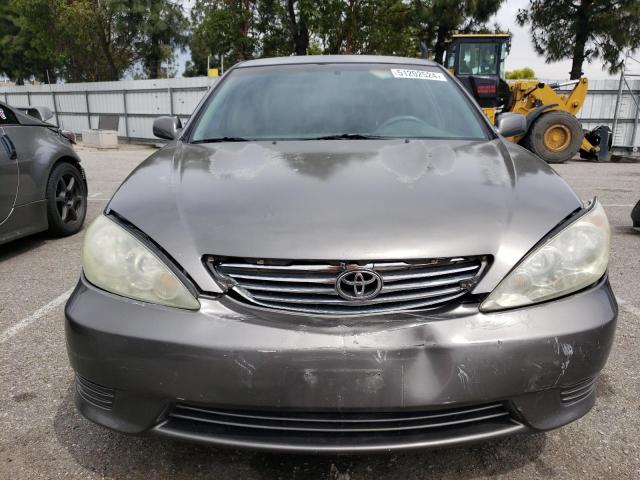 Photo 4 VIN: 4T1BF32K25U596215 - TOYOTA CAMRY 