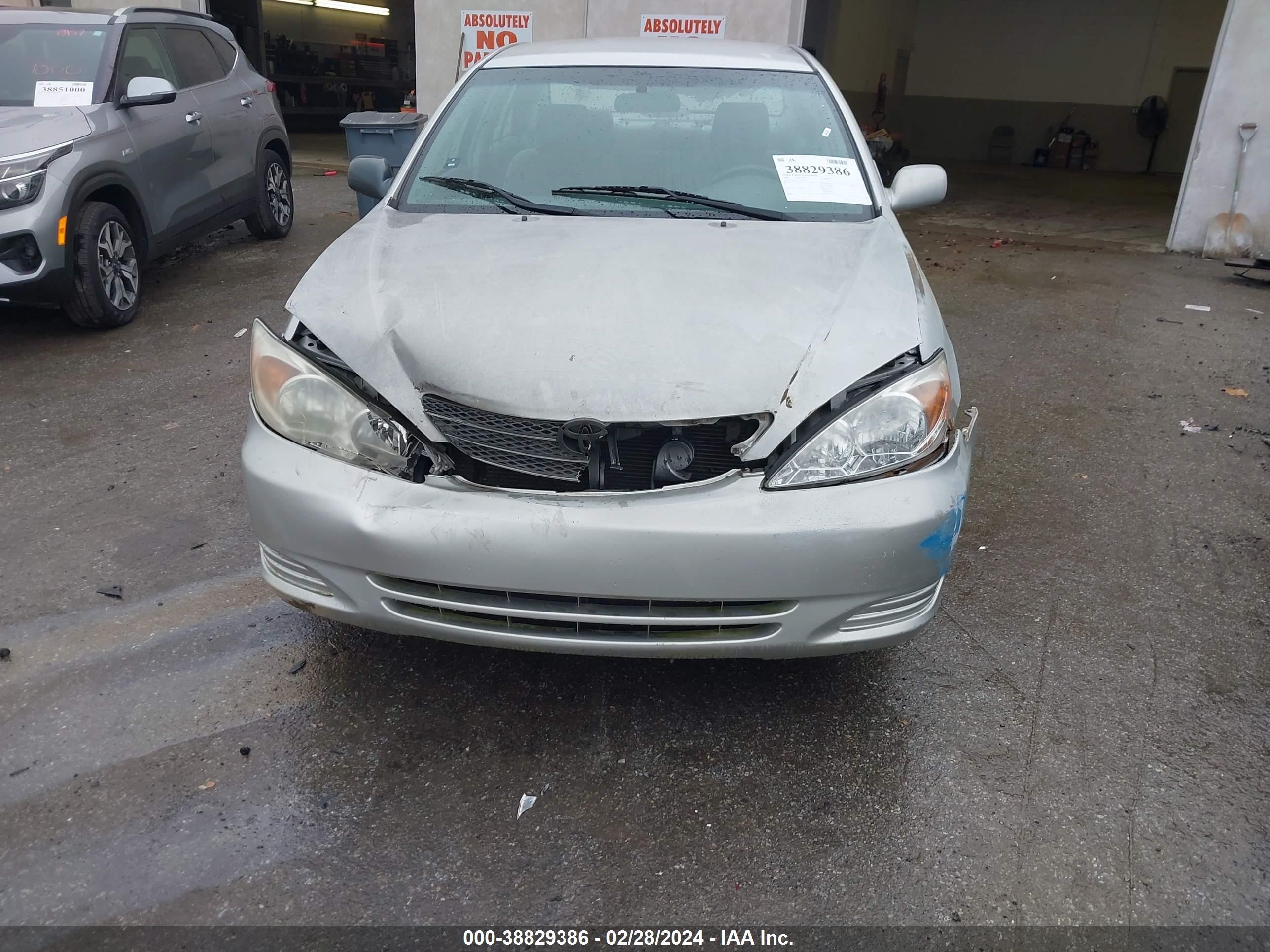 Photo 5 VIN: 4T1BF32K32U521115 - TOYOTA CAMRY 