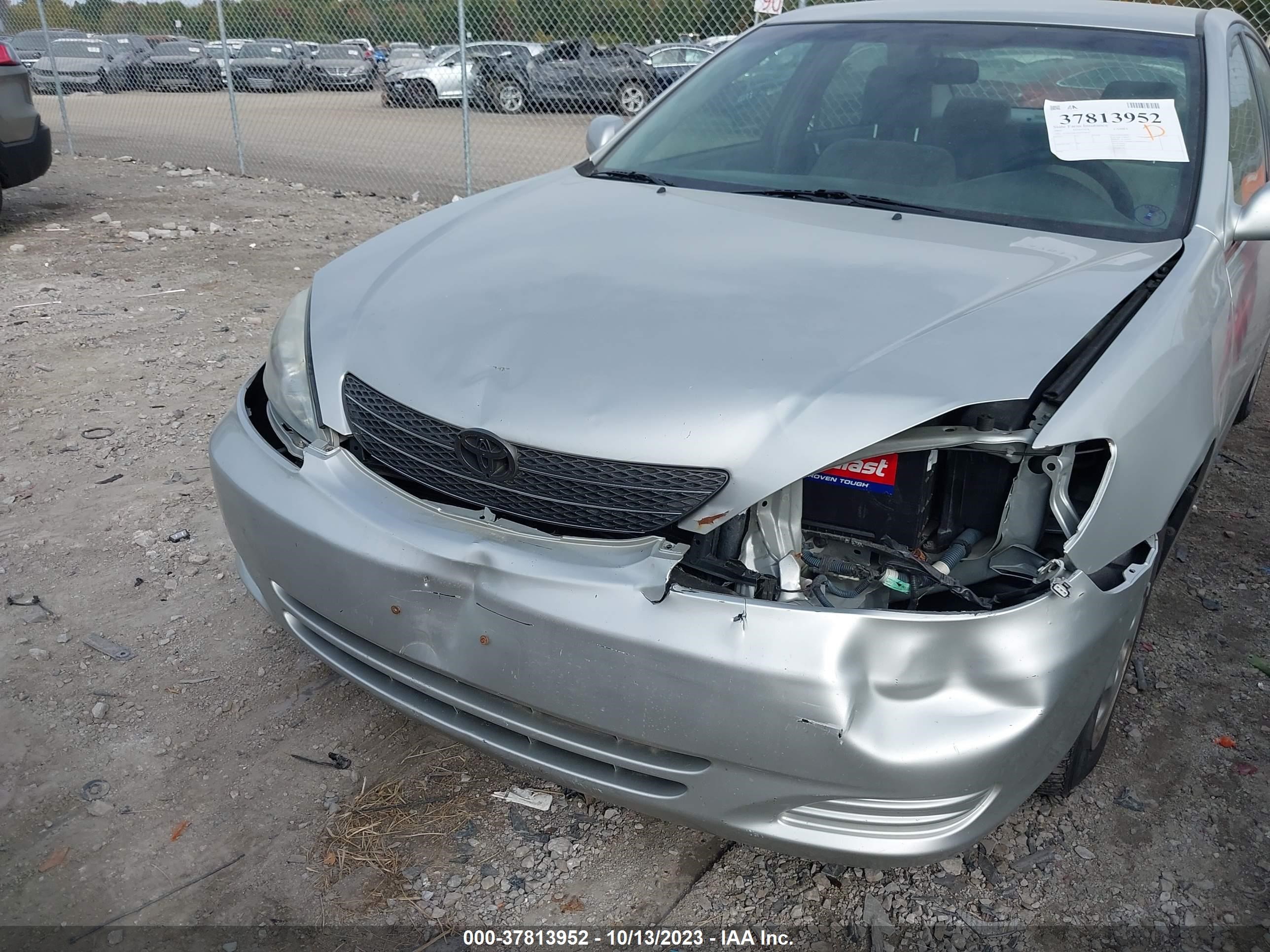 Photo 12 VIN: 4T1BF32K33U050830 - TOYOTA CAMRY 