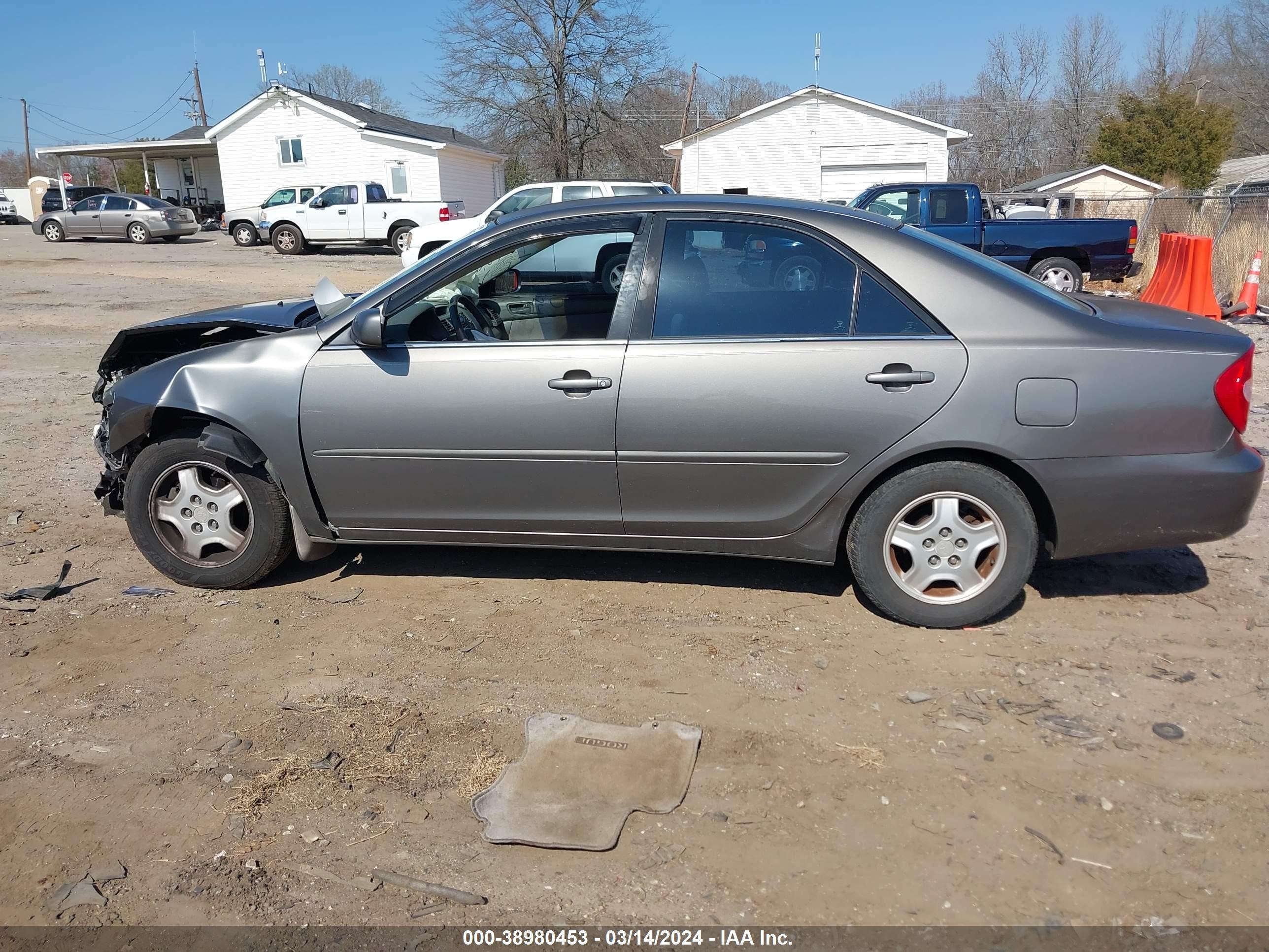 Photo 13 VIN: 4T1BF32K33U552379 - TOYOTA CAMRY 