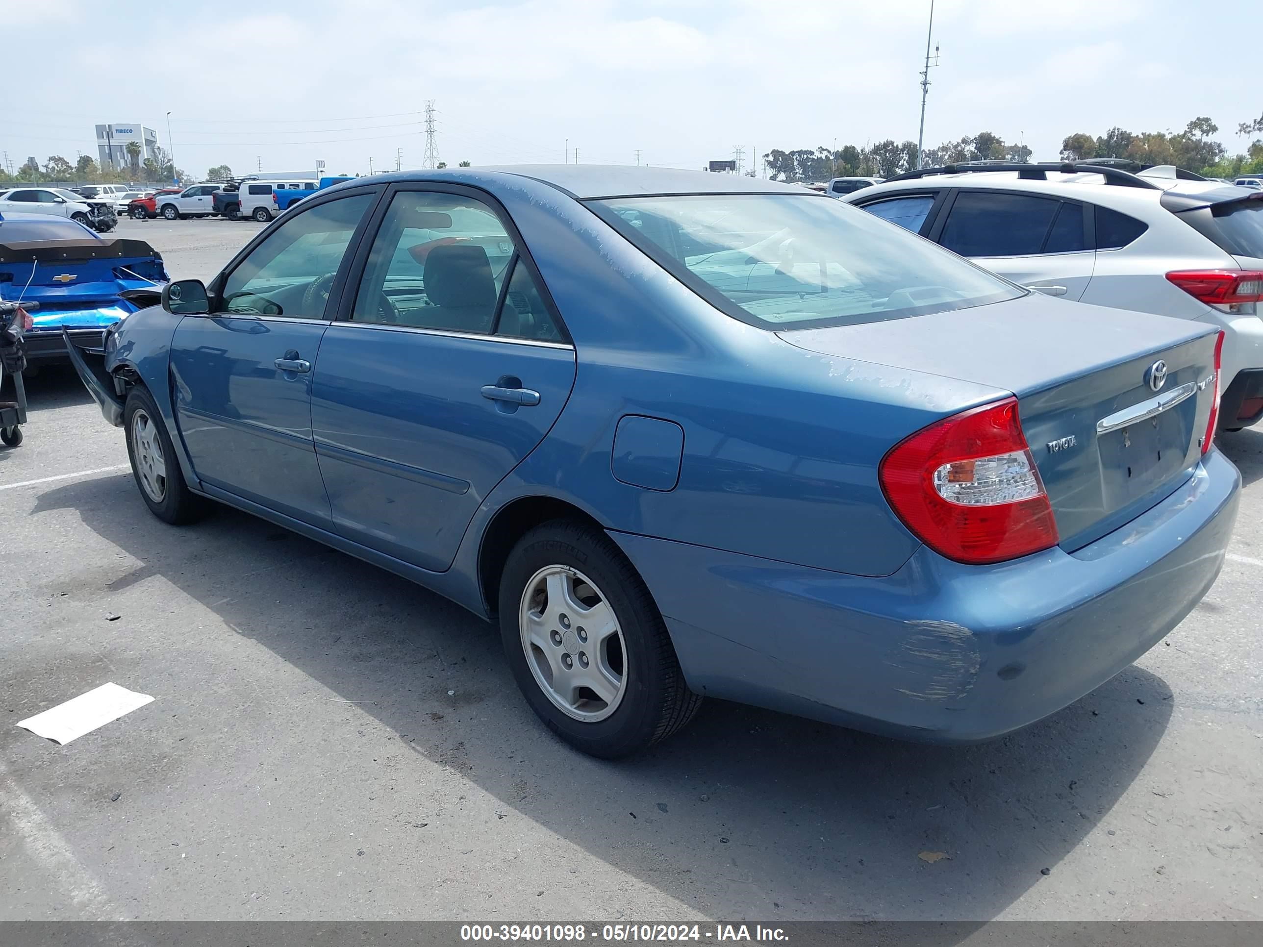 Photo 2 VIN: 4T1BF32K33U565794 - TOYOTA CAMRY 