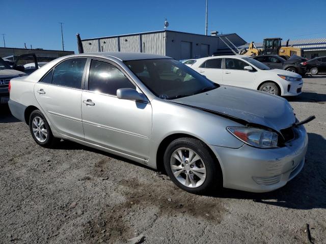 Photo 3 VIN: 4T1BF32K34U578112 - TOYOTA CAMRY LE 