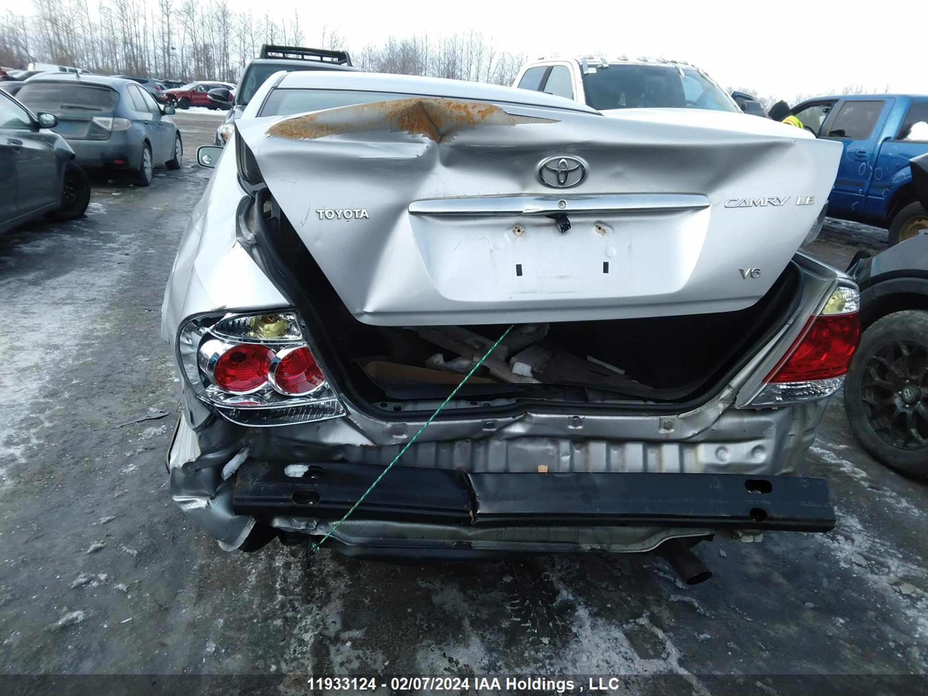 Photo 5 VIN: 4T1BF32K36U113963 - TOYOTA CAMRY 