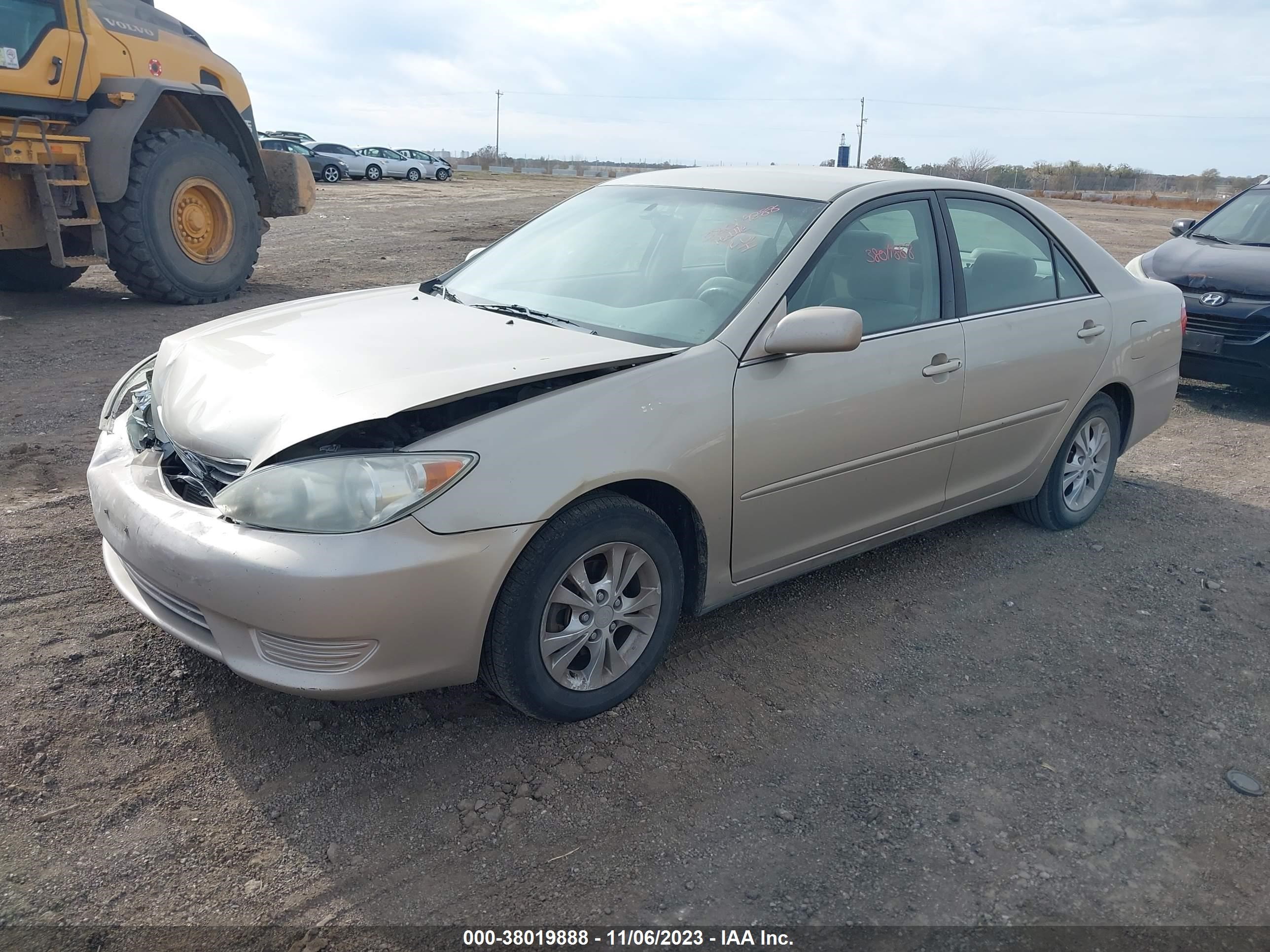 Photo 1 VIN: 4T1BF32K36U117950 - TOYOTA CAMRY 