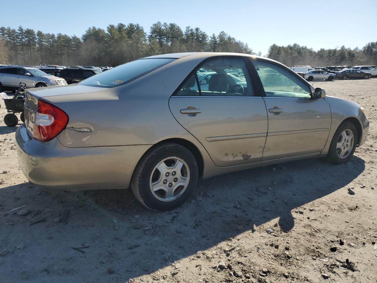 Photo 2 VIN: 4T1BF32K43U557428 - TOYOTA CAMRY 