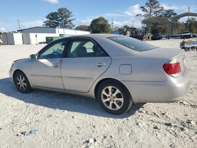 Photo 1 VIN: 4T1BF32K45U592196 - TOYOTA CAMRY LE 