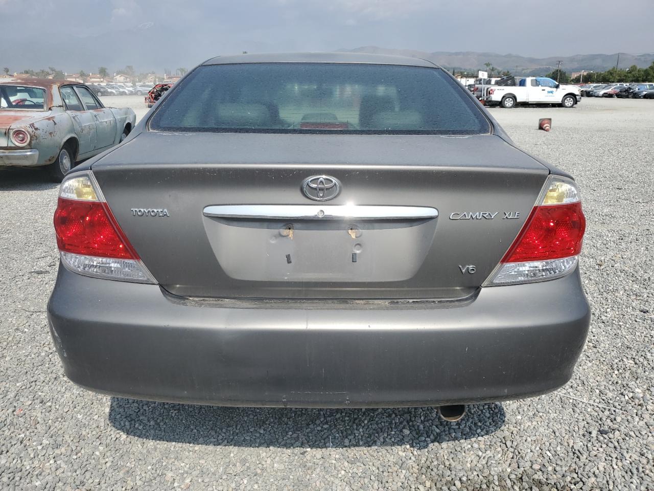 Photo 5 VIN: 4T1BF32K45U604136 - TOYOTA CAMRY 