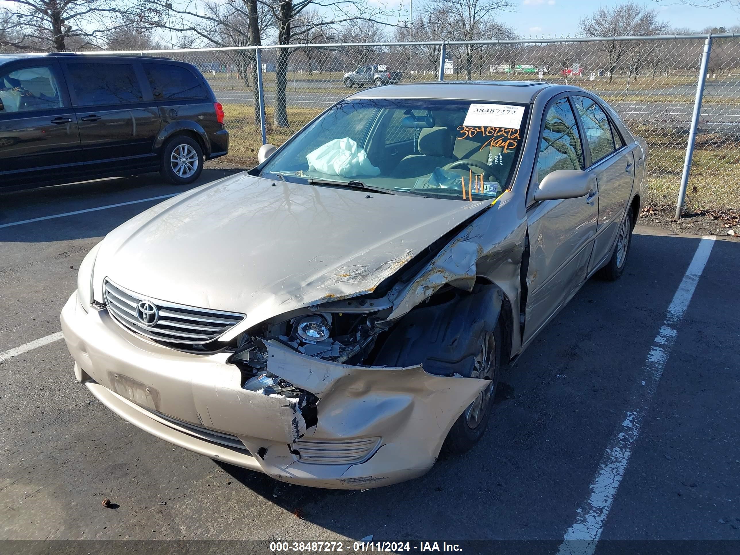 Photo 5 VIN: 4T1BF32K46U114698 - TOYOTA CAMRY 