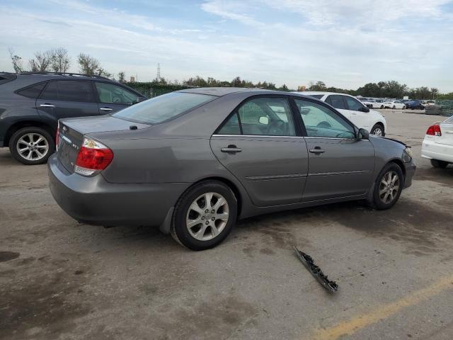 Photo 2 VIN: 4T1BF32K46U635372 - TOYOTA CAMRY 