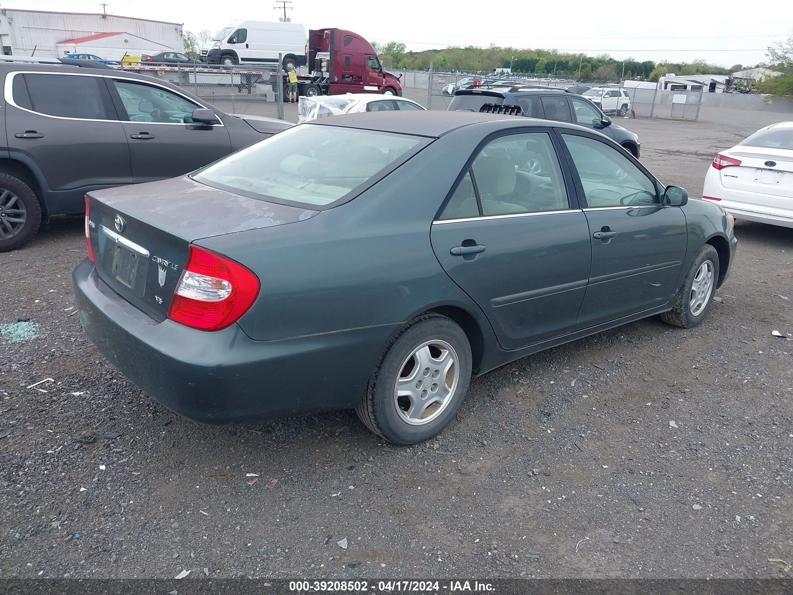 Photo 3 VIN: 4T1BF32K52U522699 - TOYOTA CAMRY 