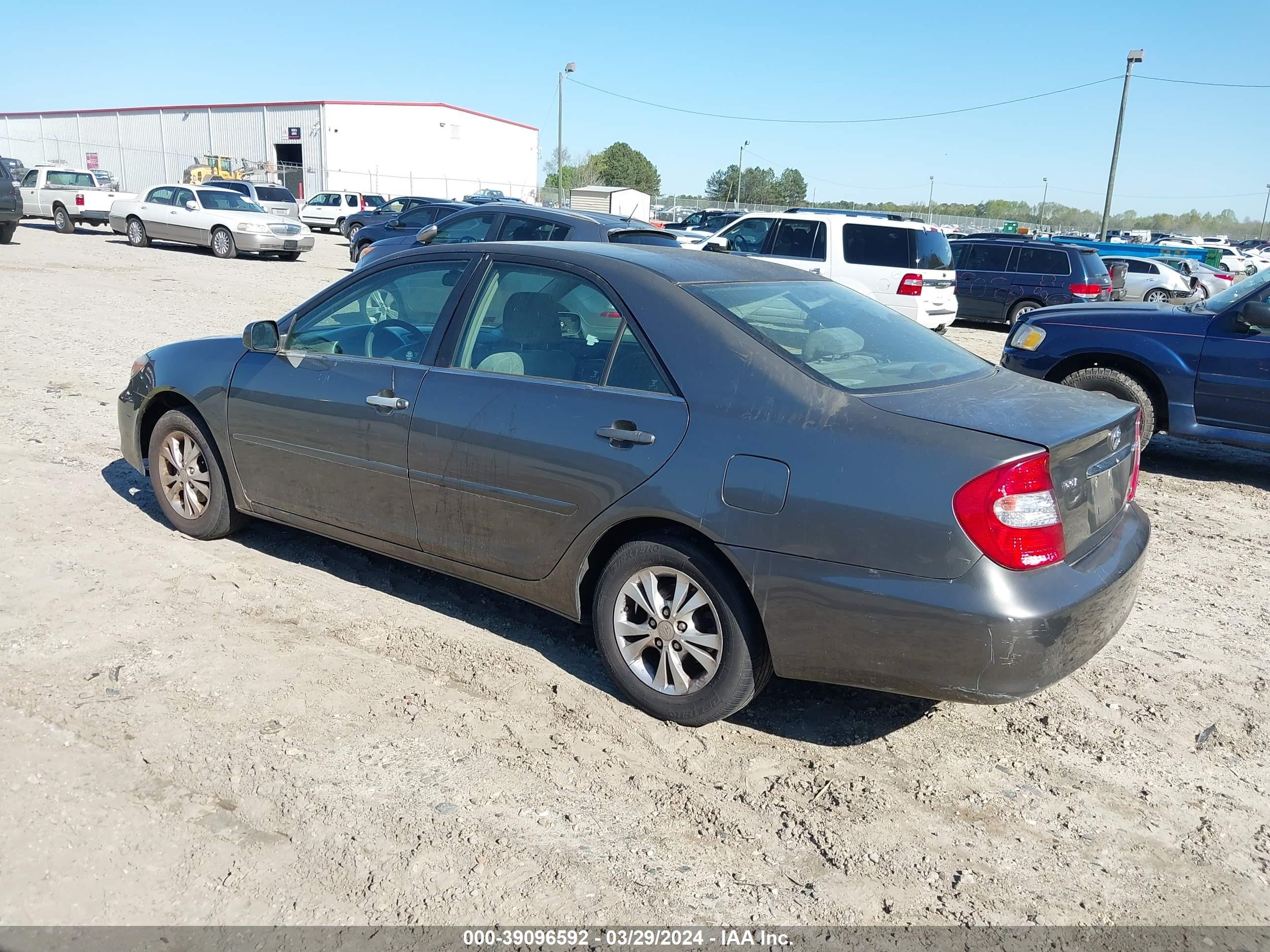 Photo 2 VIN: 4T1BF32K54U571162 - TOYOTA CAMRY 