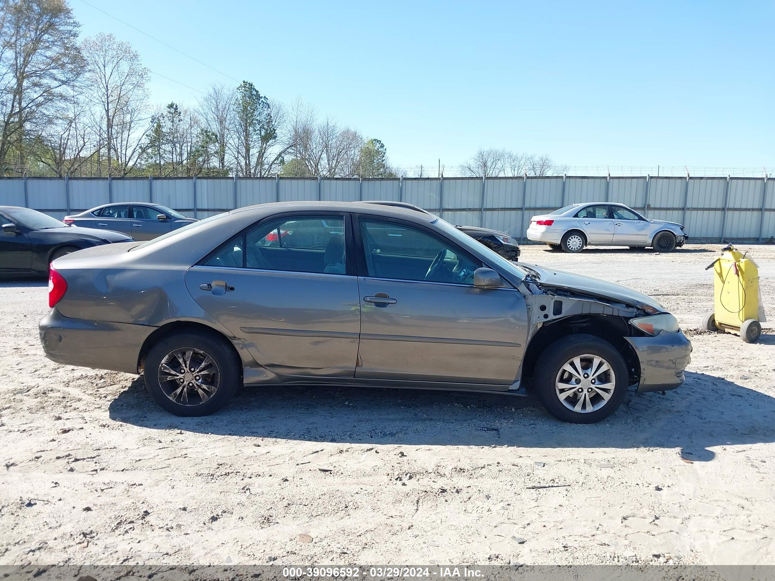 Photo 5 VIN: 4T1BF32K54U571162 - TOYOTA CAMRY 