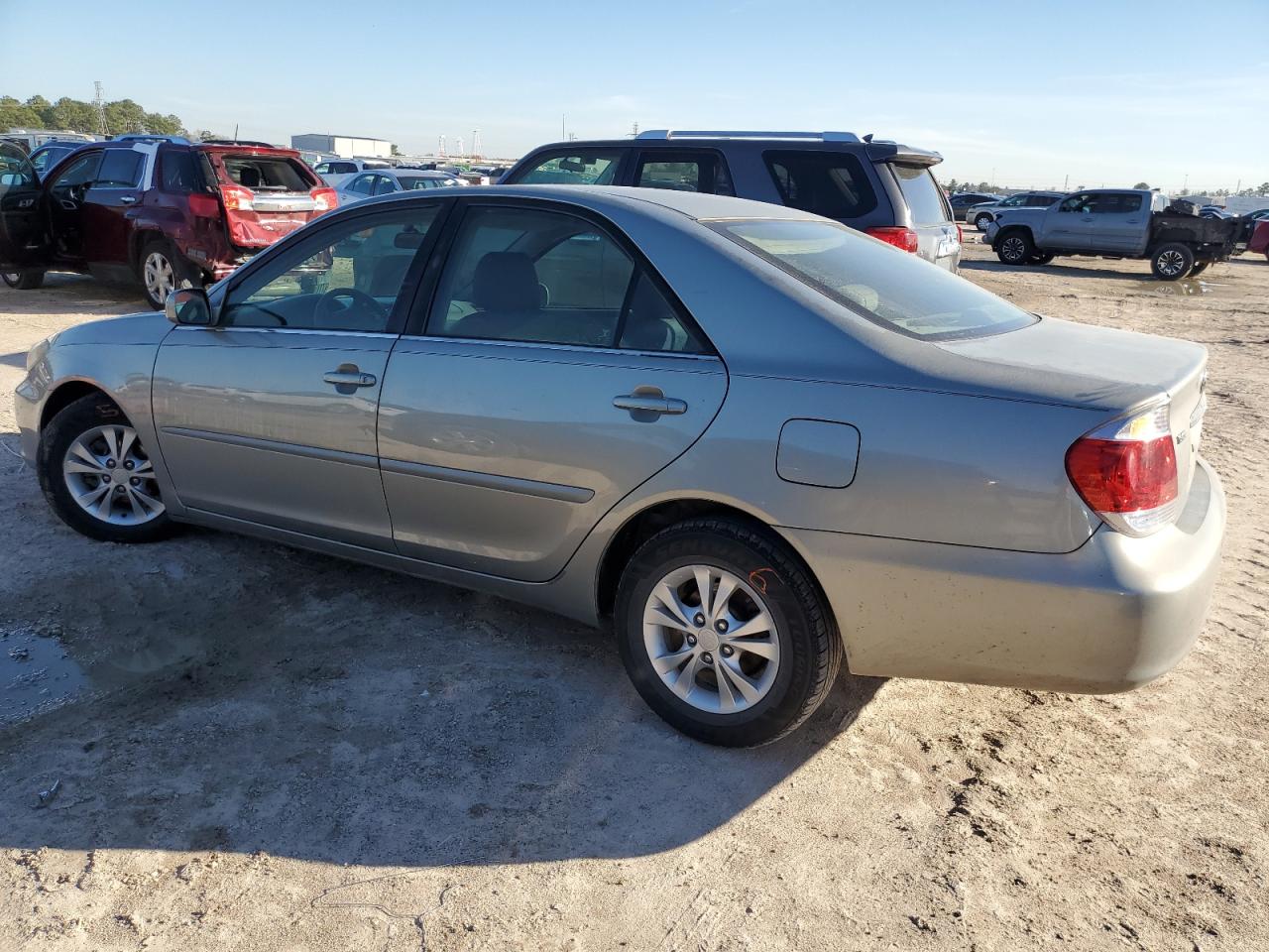 Photo 1 VIN: 4T1BF32K55U599206 - TOYOTA CAMRY 