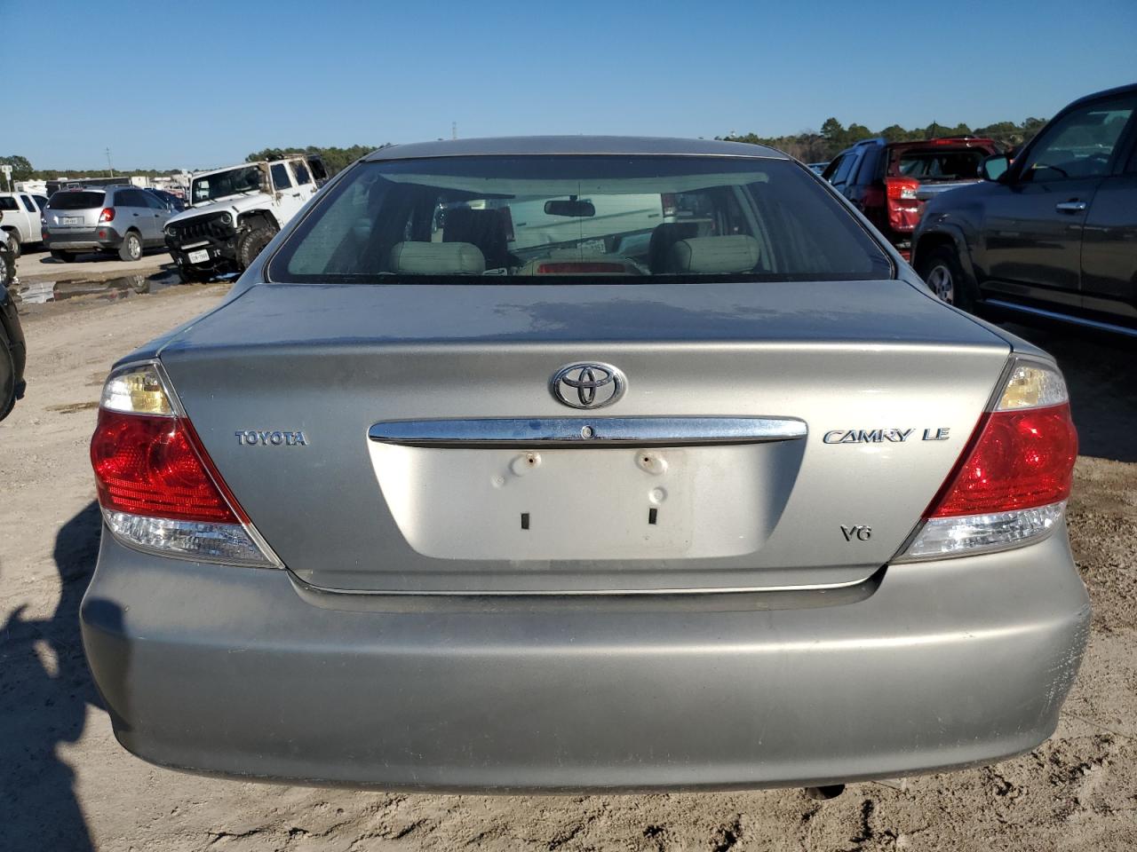 Photo 5 VIN: 4T1BF32K55U599206 - TOYOTA CAMRY 