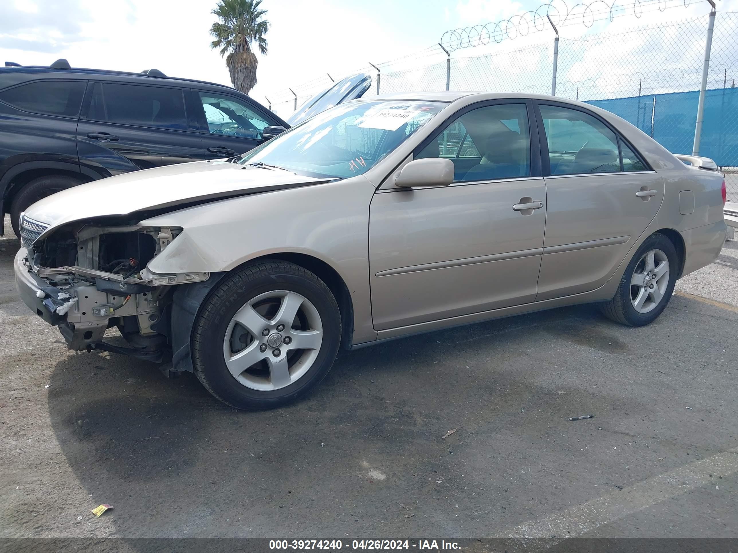 Photo 1 VIN: 4T1BF32K62U513851 - TOYOTA CAMRY 