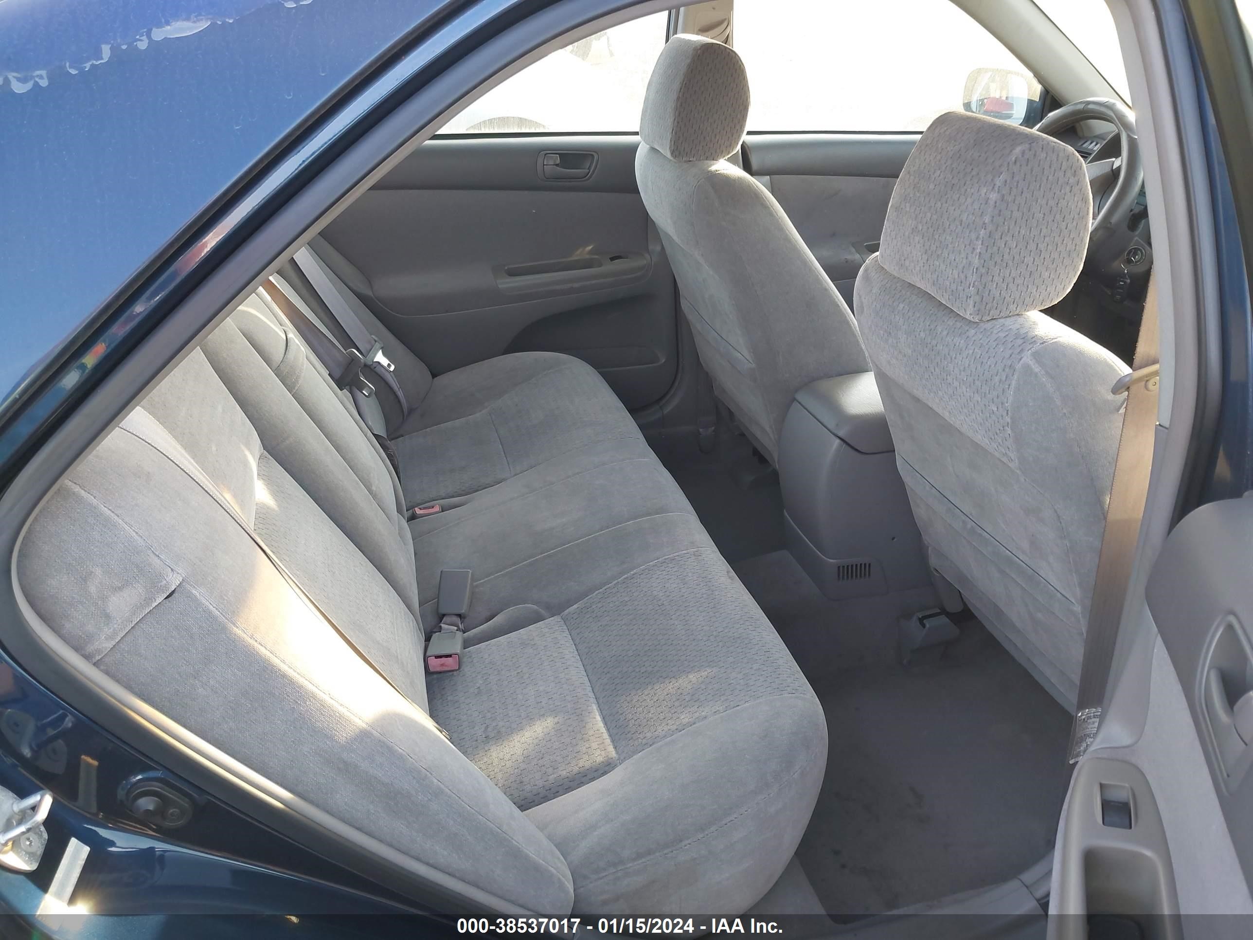 Photo 7 VIN: 4T1BF32K62U518936 - TOYOTA CAMRY 