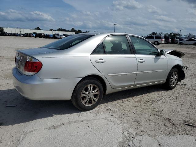 Photo 2 VIN: 4T1BF32K66U119157 - TOYOTA CAMRY LE 