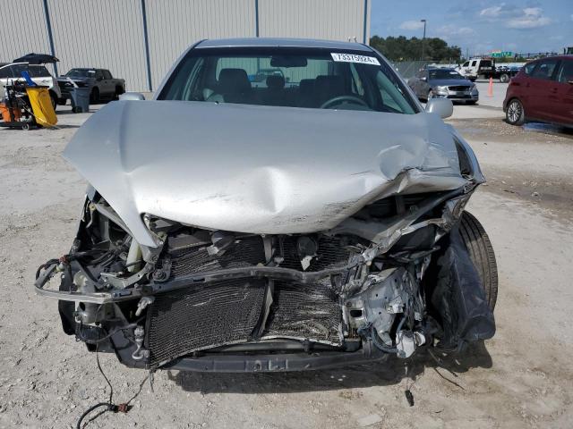 Photo 4 VIN: 4T1BF32K66U119157 - TOYOTA CAMRY LE 