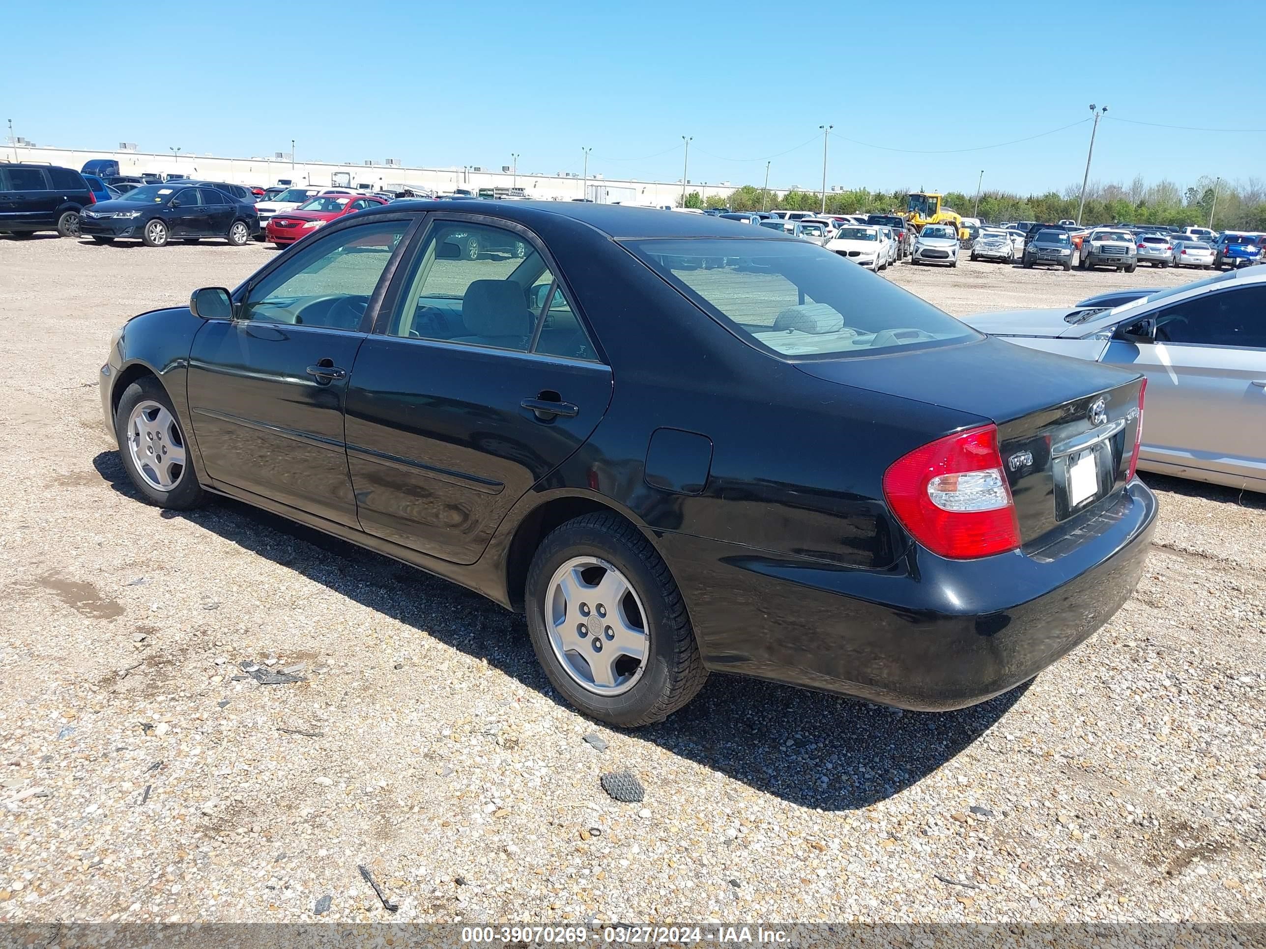 Photo 2 VIN: 4T1BF32K73U039135 - TOYOTA CAMRY 