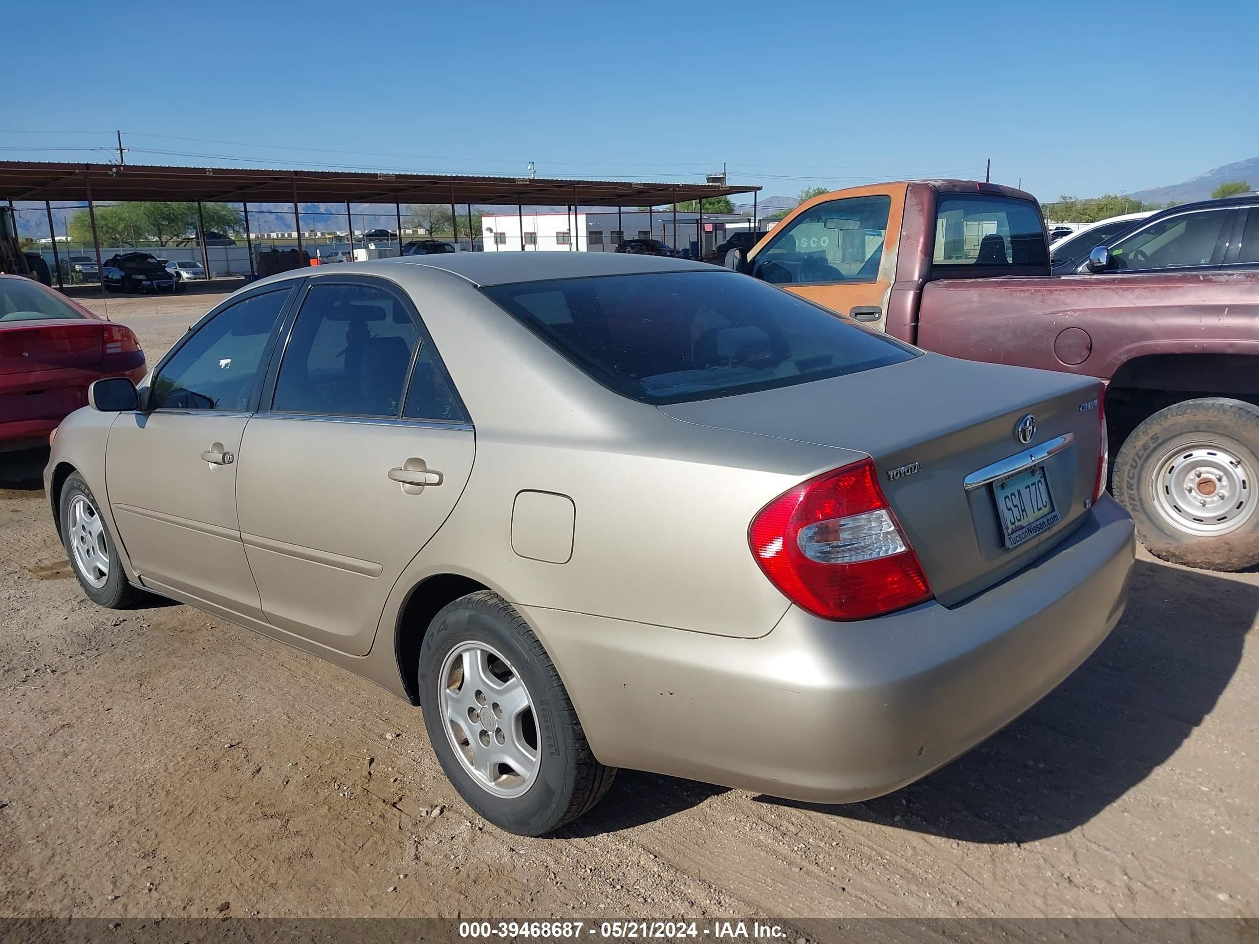 Photo 2 VIN: 4T1BF32K73U057473 - TOYOTA CAMRY 