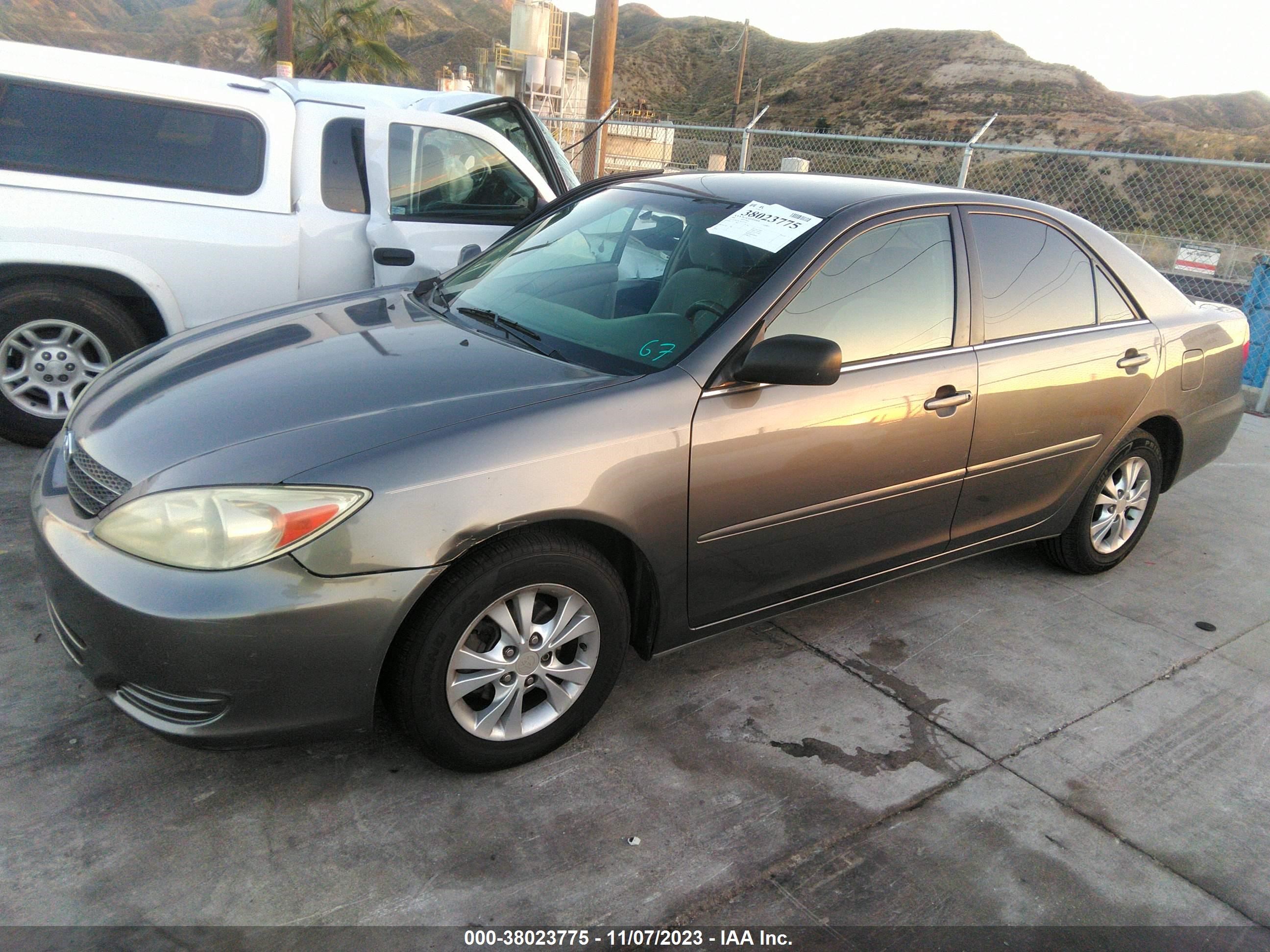 Photo 1 VIN: 4T1BF32K74U573298 - TOYOTA CAMRY 