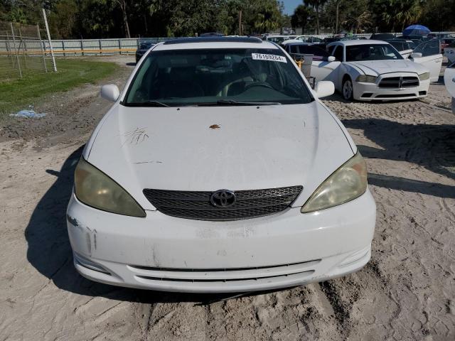 Photo 4 VIN: 4T1BF32K82U024643 - TOYOTA CAMRY LE 