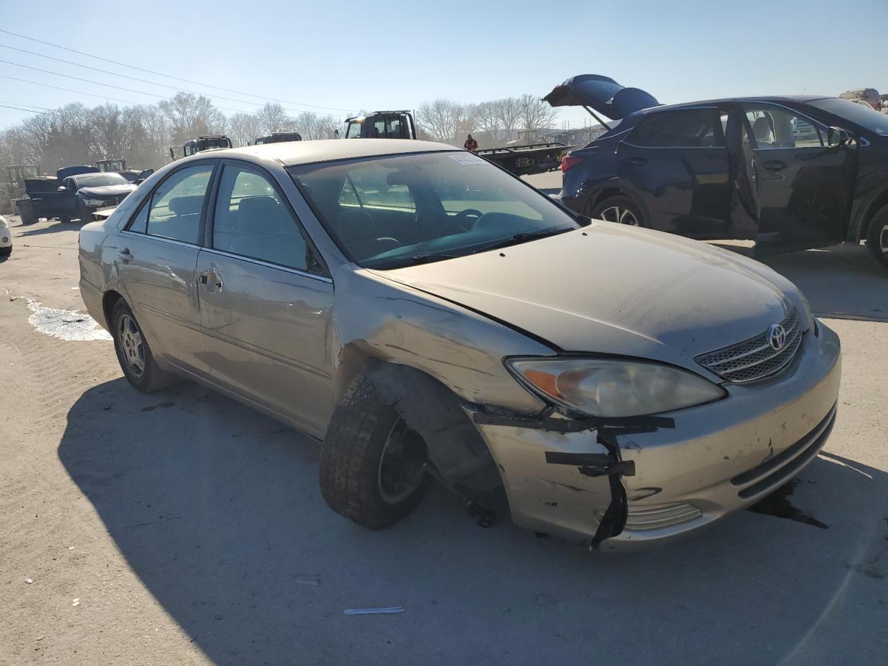 Photo 3 VIN: 4T1BF32K83U046532 - TOYOTA CAMRY 