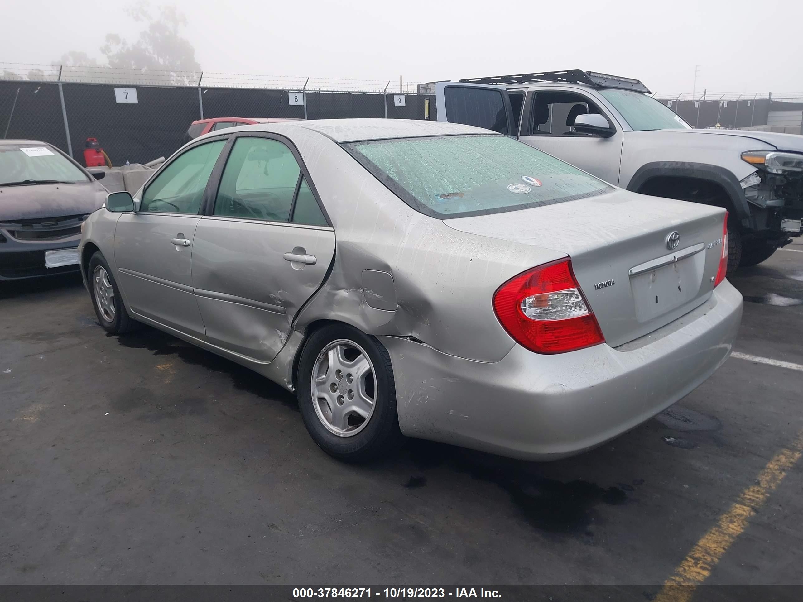 Photo 2 VIN: 4T1BF32K83U047289 - TOYOTA CAMRY 