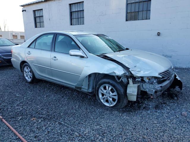 Photo 3 VIN: 4T1BF32K85U593299 - TOYOTA CAMRY 