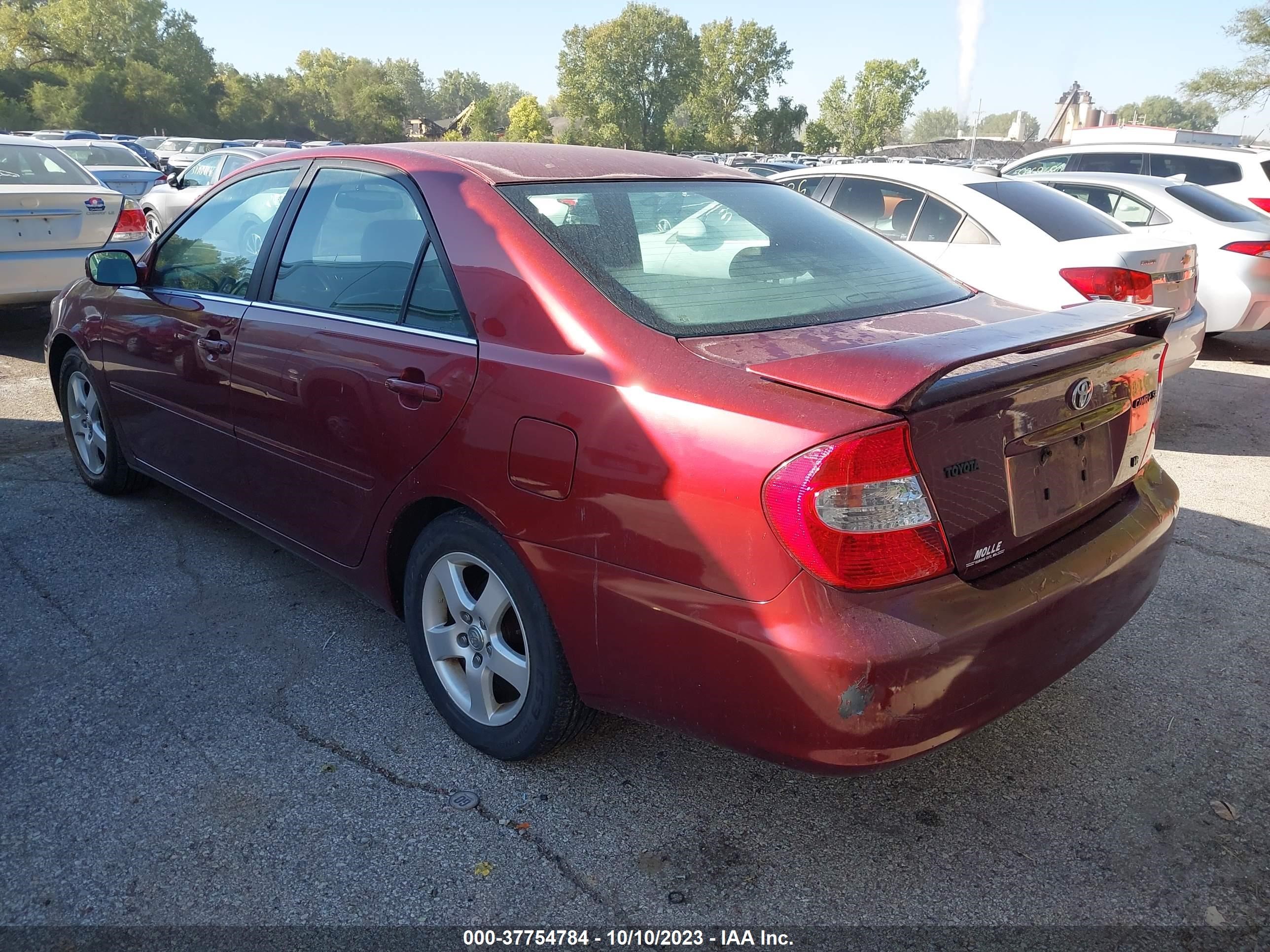 Photo 2 VIN: 4T1BF32K92U004465 - TOYOTA CAMRY 