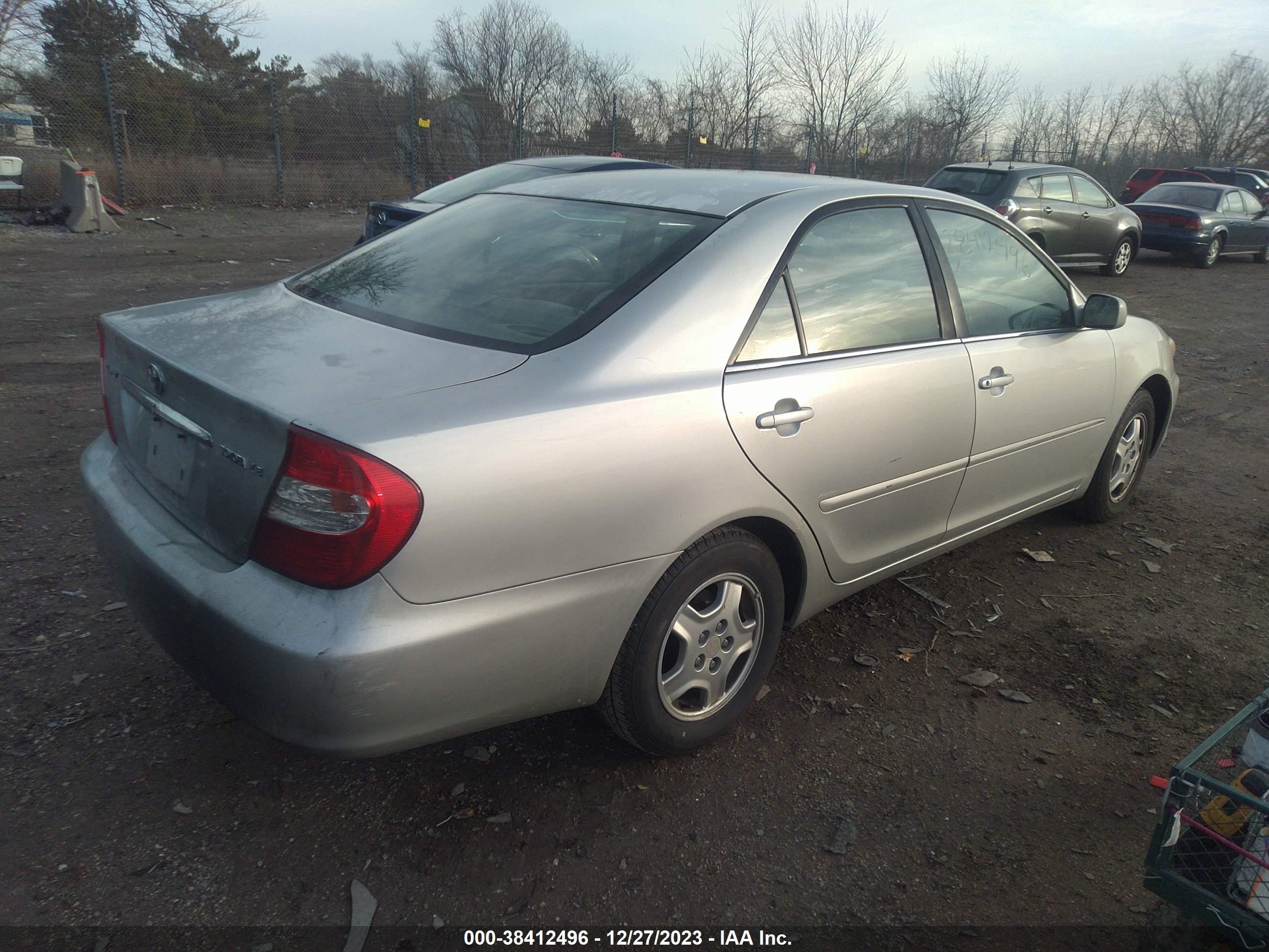 Photo 3 VIN: 4T1BF32K93U045471 - TOYOTA CAMRY 