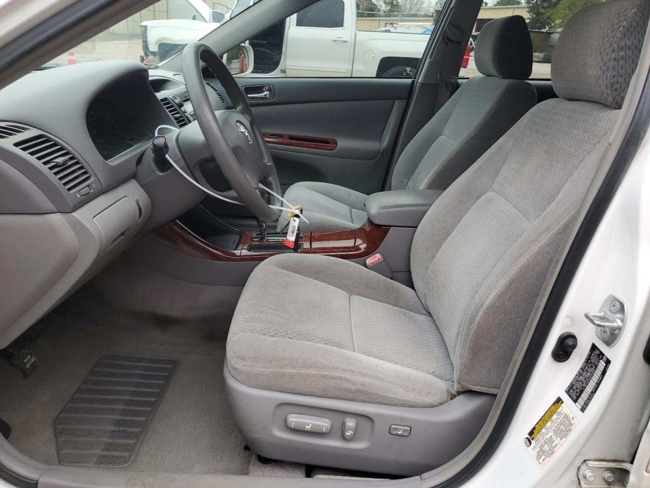 Photo 6 VIN: 4T1BF32K94U072235 - TOYOTA CAMRY 