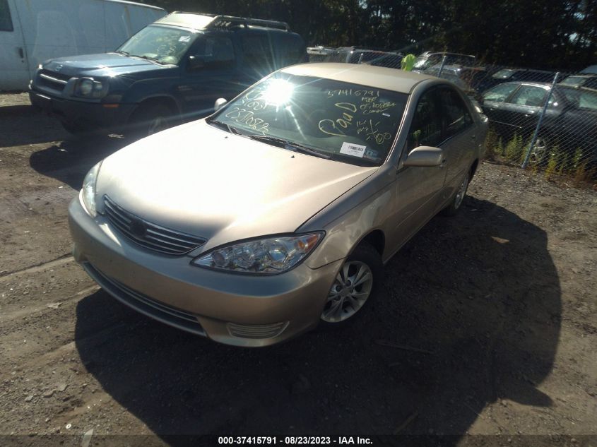 Photo 1 VIN: 4T1BF32K95U101945 - TOYOTA CAMRY 