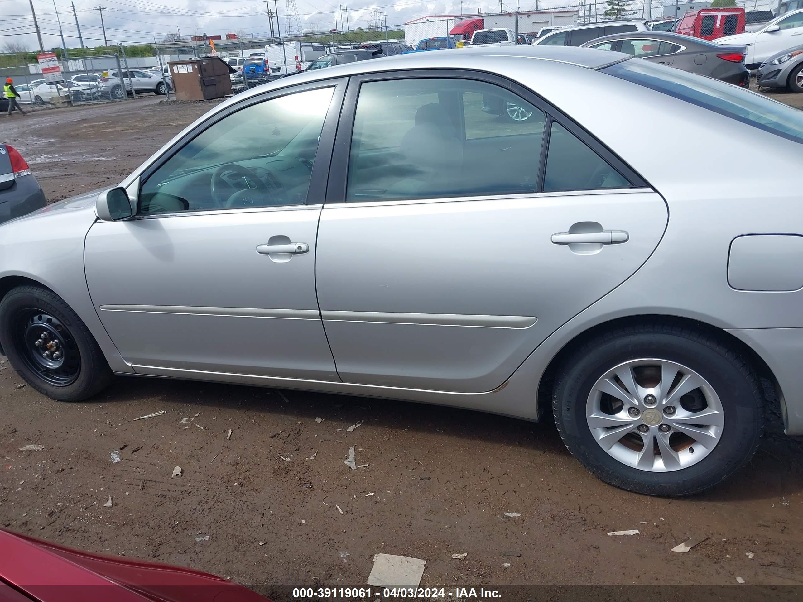 Photo 13 VIN: 4T1BF32K95U612958 - TOYOTA CAMRY 